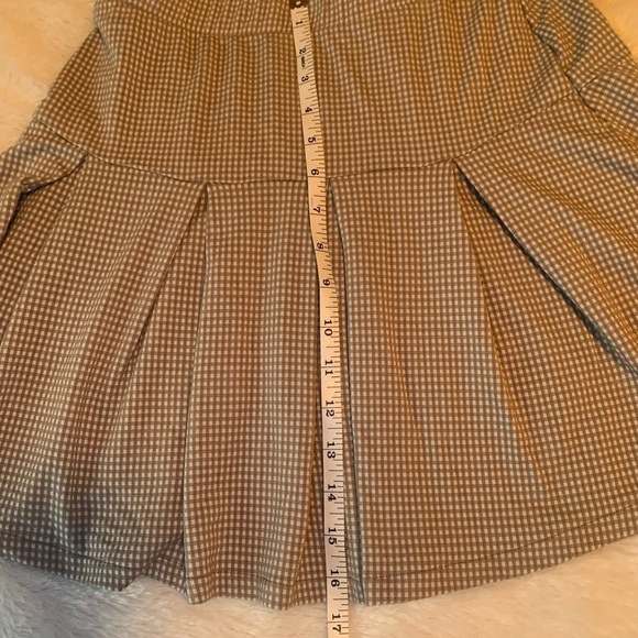 Mini Pleated Skirt - Size Small - Urban Romantics - Picture 3 of 4